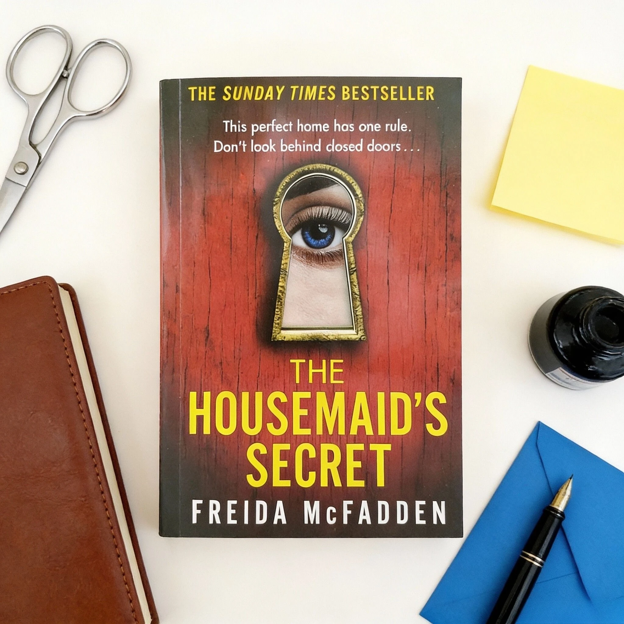 Freida McFadden: The Housemaid's Secret - Bestseller de los tiempos de domingo, novela de suspenso para fanáticos de suspense (Lectura de ocio)
