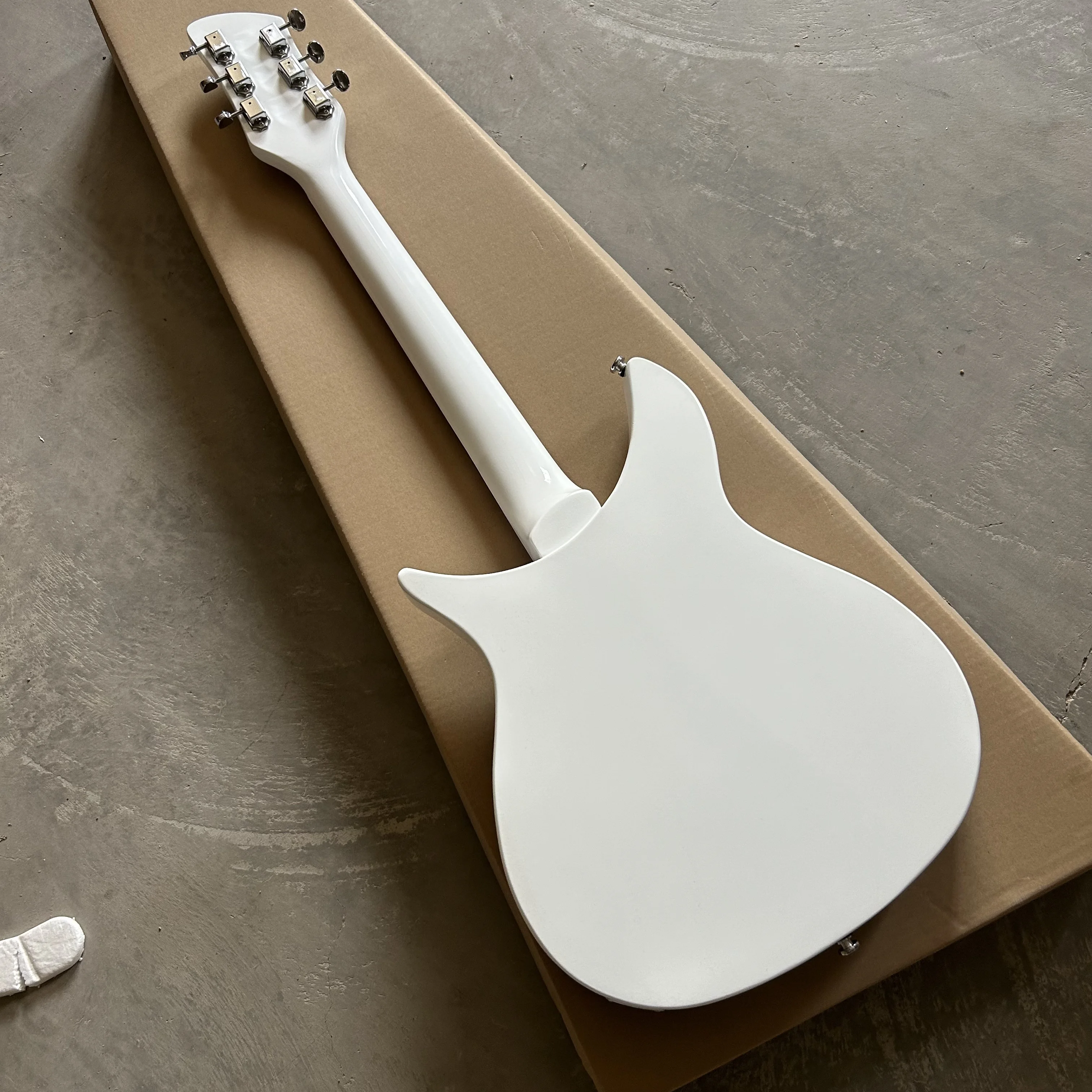 Guitarra eléctrica blanca 325, longitud efectiva de la cuerda 527MM, venta al por mayor y al por menor