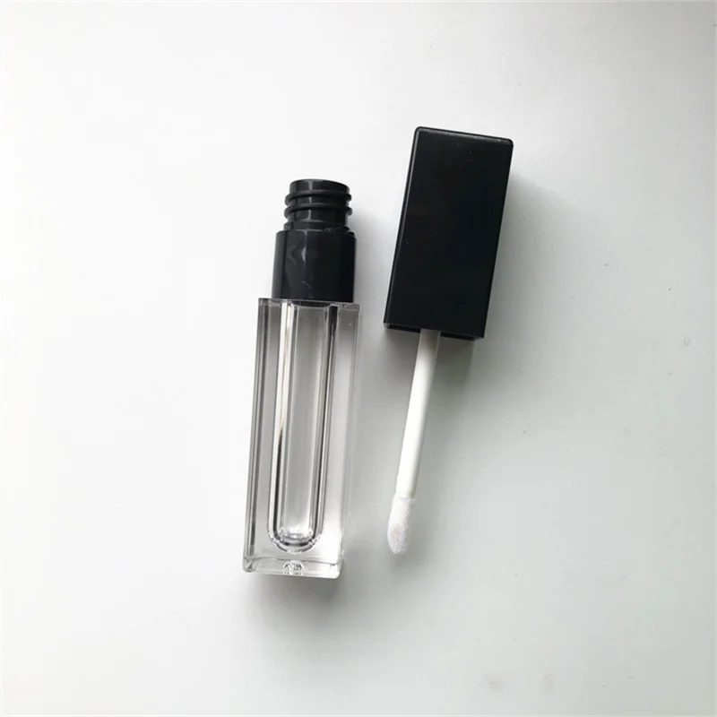 Tubos de brillo de labios cuadrados transparentes, botella de lápiz labial líquido, tapa negra, contenedor de embalaje de cosméticos rellenable vacío, 50 piezas, 5ml