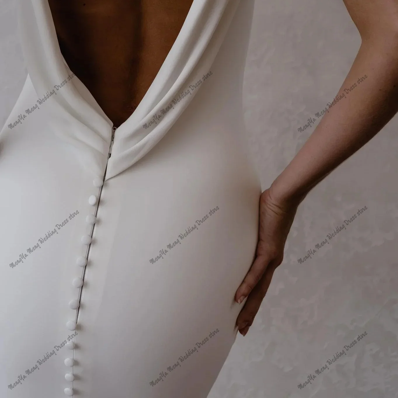 MYM 맞춤형 일반 민소매 오픈 백 간단한 신부 가운 우아한 딥 브이 넥 크레페 분리형 기차 인어 웨딩 드레스