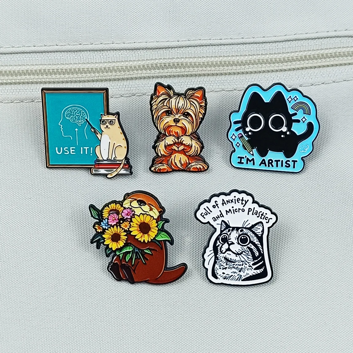 Cartoon Animal Quotes Cat Dog Lapel Pin Creative English Personalized Fashion Jewelry Metal Badge Award Clothing Accessory