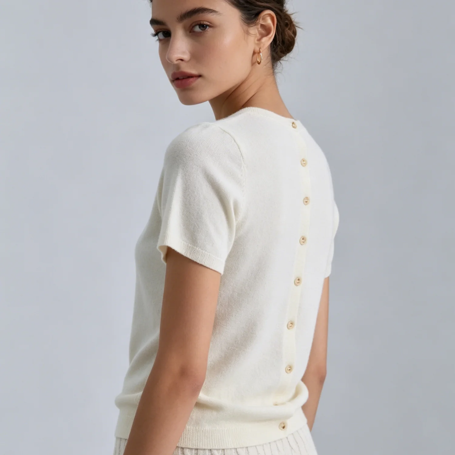 

PUAL Soft Knit Short Sleeve Top Women Back Button Round Neck Slim Basic Elegant Summer Knit Tee Daily Simple Blouse