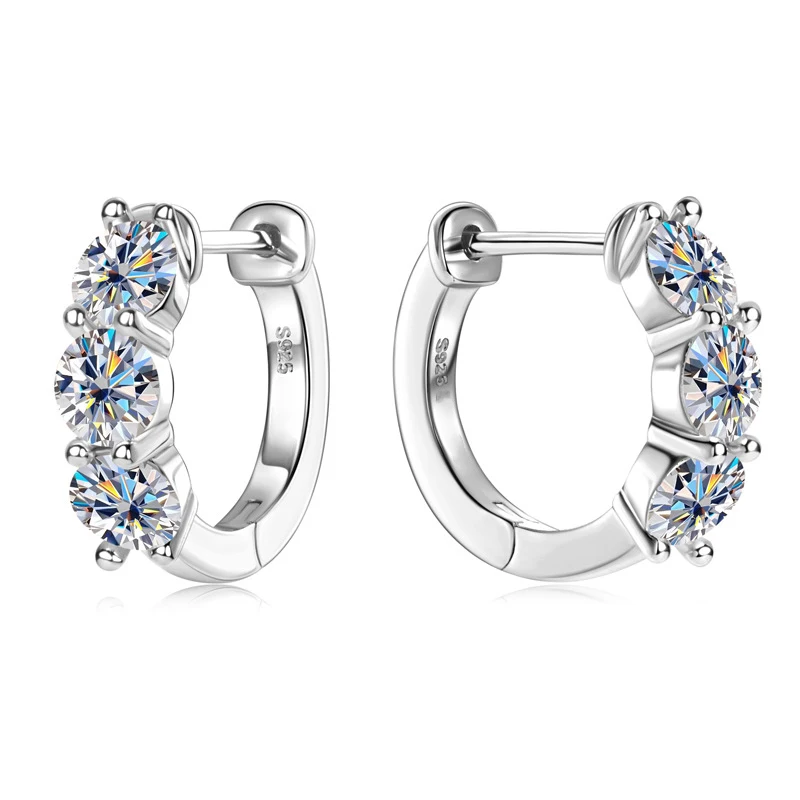 Deze 925 sterling zilveren moissanite oorbellen zijn luxueus en elegant, perfect voor dagelijks gebruik.