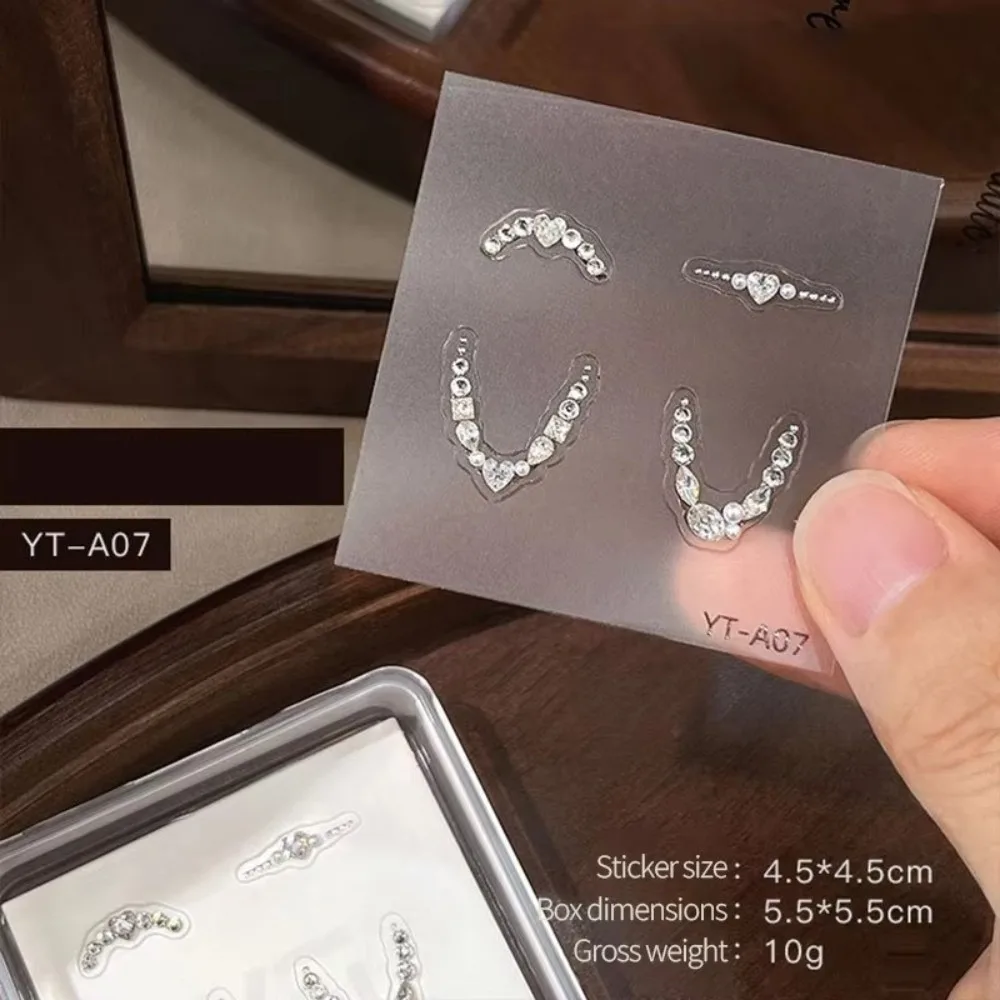 Love Heart Shape Nail Charm Art Stickers Crystal Pointed Bottom Adhesive Backing Rhinestone Nail Strip Chain Nail Accessories