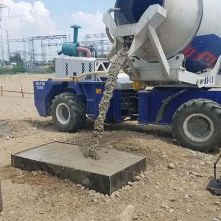 Aimix 1.8CBM لكل دفعة شاحنة خلط الخرسانة المتنقلة ذاتية التحميل للبيع