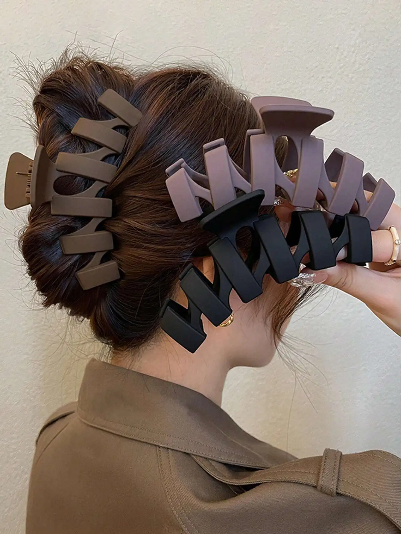 

3pcs Women's Asymmetric Shape Large Solid Plastic Hair Claw Clip, Hair Accessory, Fashionable Elegant, Suitable For Daily Wear, Commuting, Parties, Washing Face, Showering, Makeup And Clothing Accessories, Accessories, Hairpins Casual Hair Clips Hair Jaw