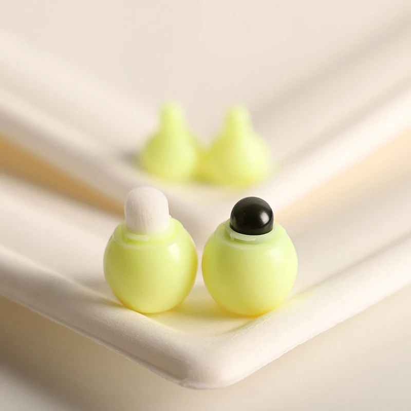 فرش شفاه صغيرة من السيليكون/النايلون على شكل قرع، أداة وضع أحمر الشفاه المحمولة وبلسم الشفاه مع غطاء أداة تلطخ مثالية