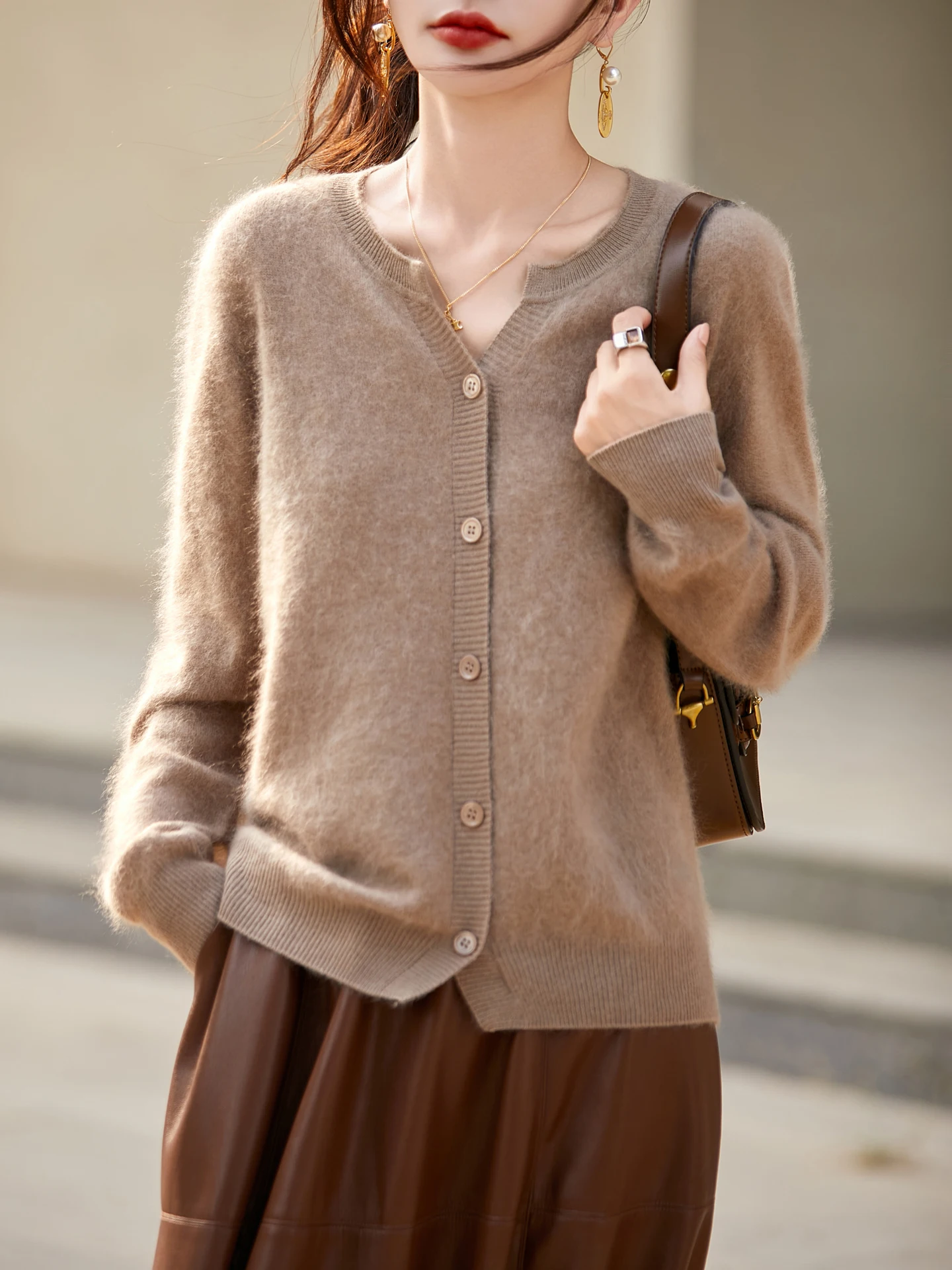 

Light Luxury 100% Merino wool Women Sweater New Fashion Female Autumn Winter Knitted Cardigan Elegant Long Sleeve Clothing Tops