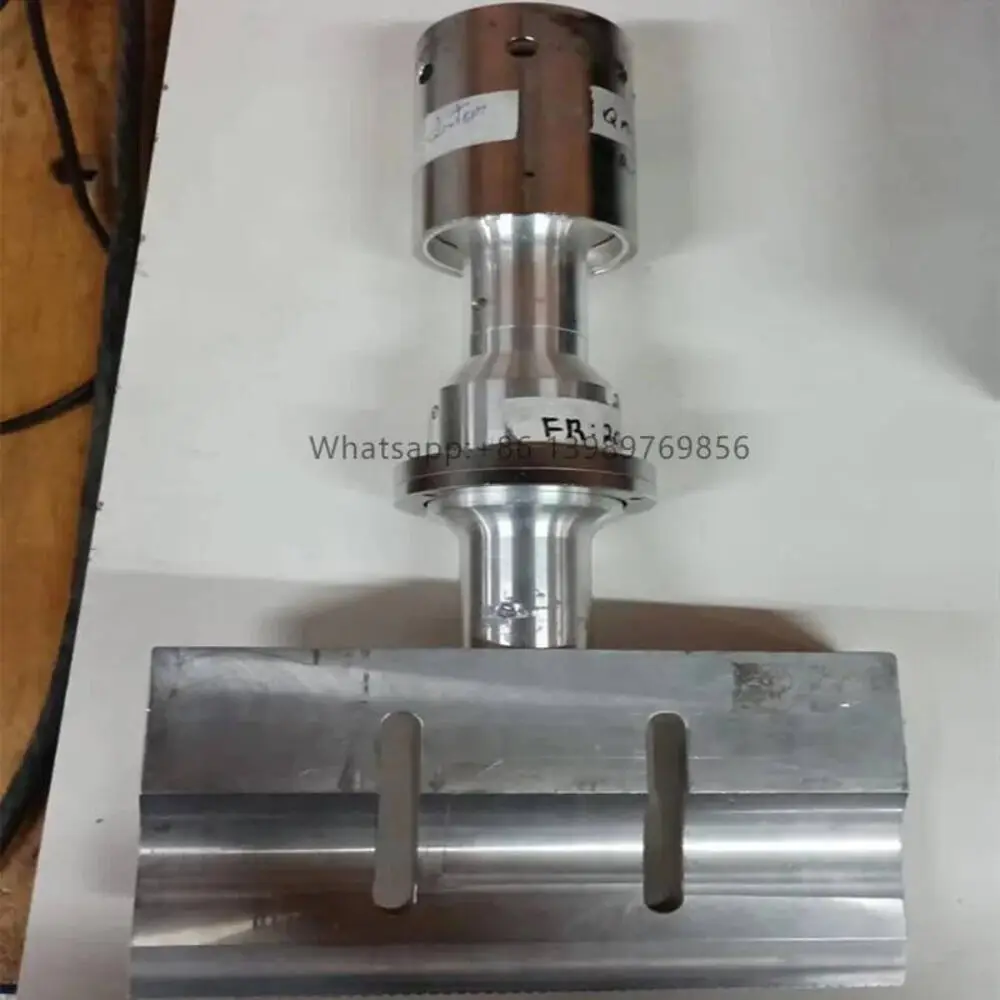 20K 2000W customize produce horn + transducer+ digit generator one set ultrasonic welding machine  produce time 10days