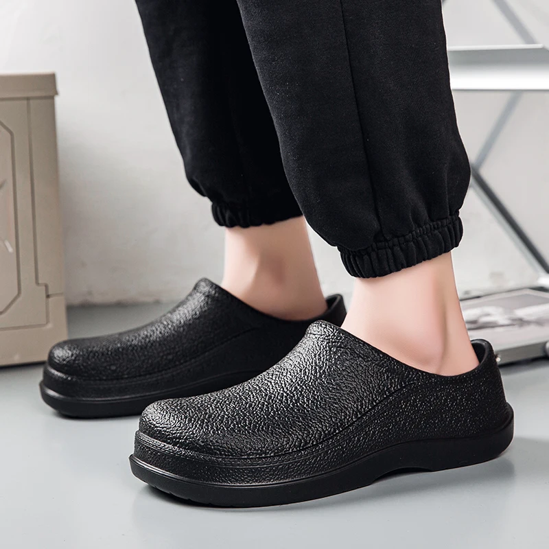 Beach Slippers Water-proof Men Chef Shoes Man Summer Oil-proof Kitchen Shoes Non-slip Garden Clogs Hotel Work Shoe EVA Sandal
