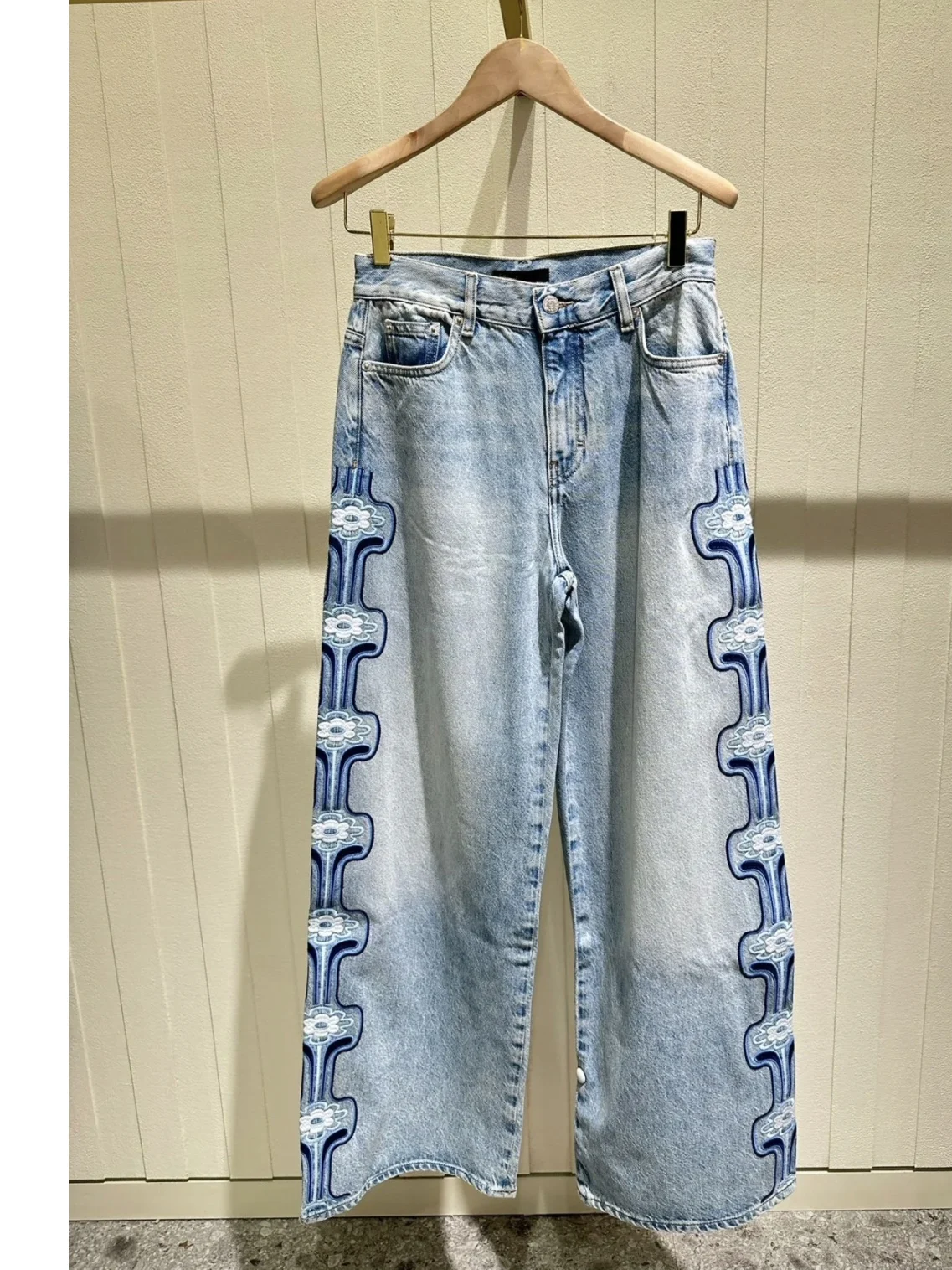 Loose Wide Leg Blue Jeans High Waist Cotton Spring Summer 2026 Side Embroidered Flowers Women's Standard Fit Jeans