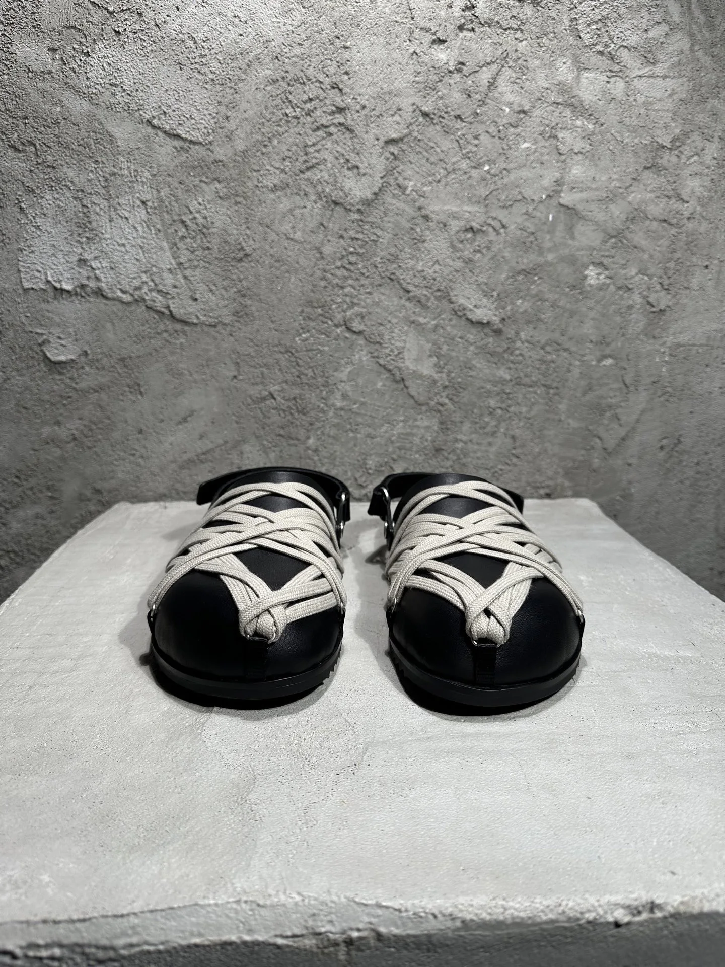 男性サンダルカジュアル牛革女性スリッパよりレースアップ高級ト - Men'S Shoes Qn のレビューと価格