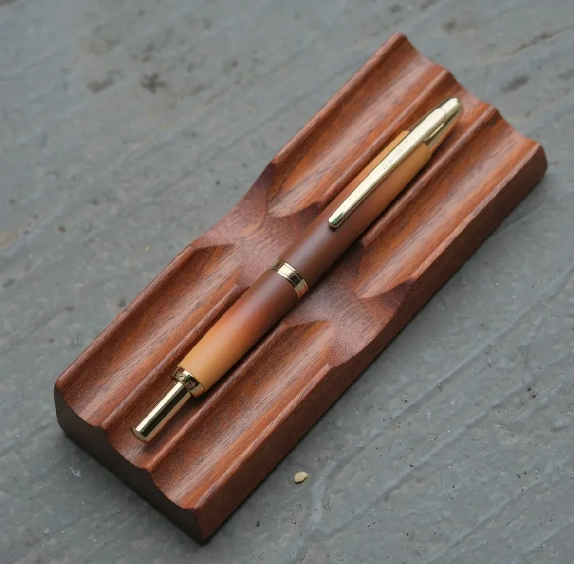 

Hot New JINHAO 10 Classic Press Fountain Pen Design Portable EF/F 0.4/0.5mm Tip Ink Pen Mb Luxury School Office Writing Smooth N