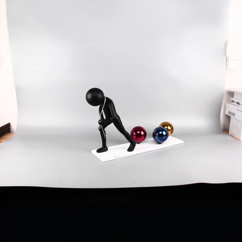 Creative figure pull ball sculpture ornament shopping mall hotel porch aisle home decoration