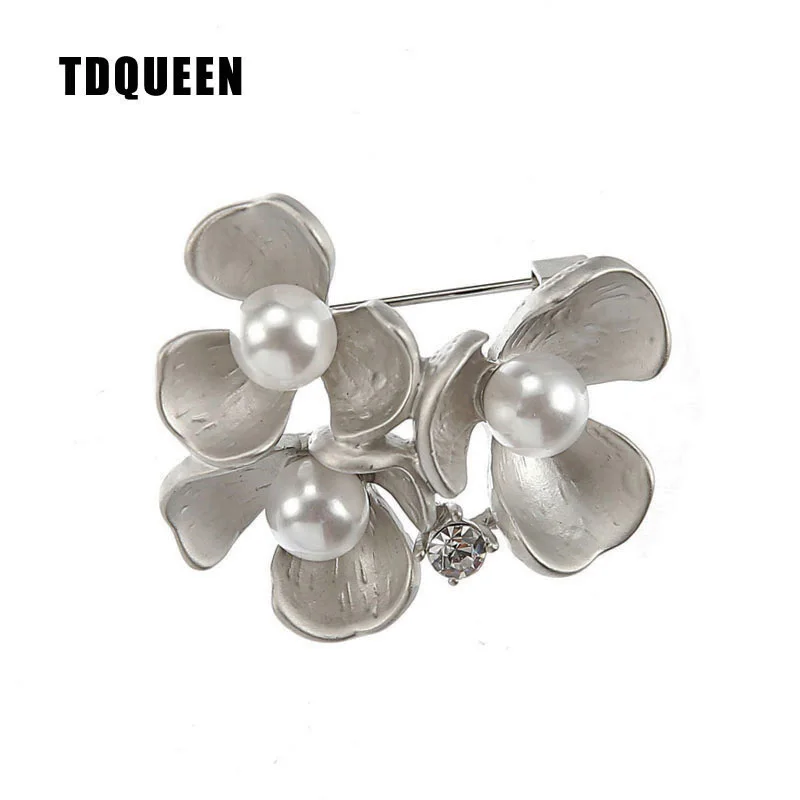 Matte Silver Plated Pearl Flower Brooch Zinc Alloy Crystal Metal Broche Large Flower Brooch Pin Jewelry for Women