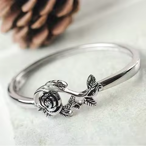 Foydjew Retro Thai Silver Rose Flower Design Rings European and American 925 Plated Silver Engagement Ring Jewelry For Women