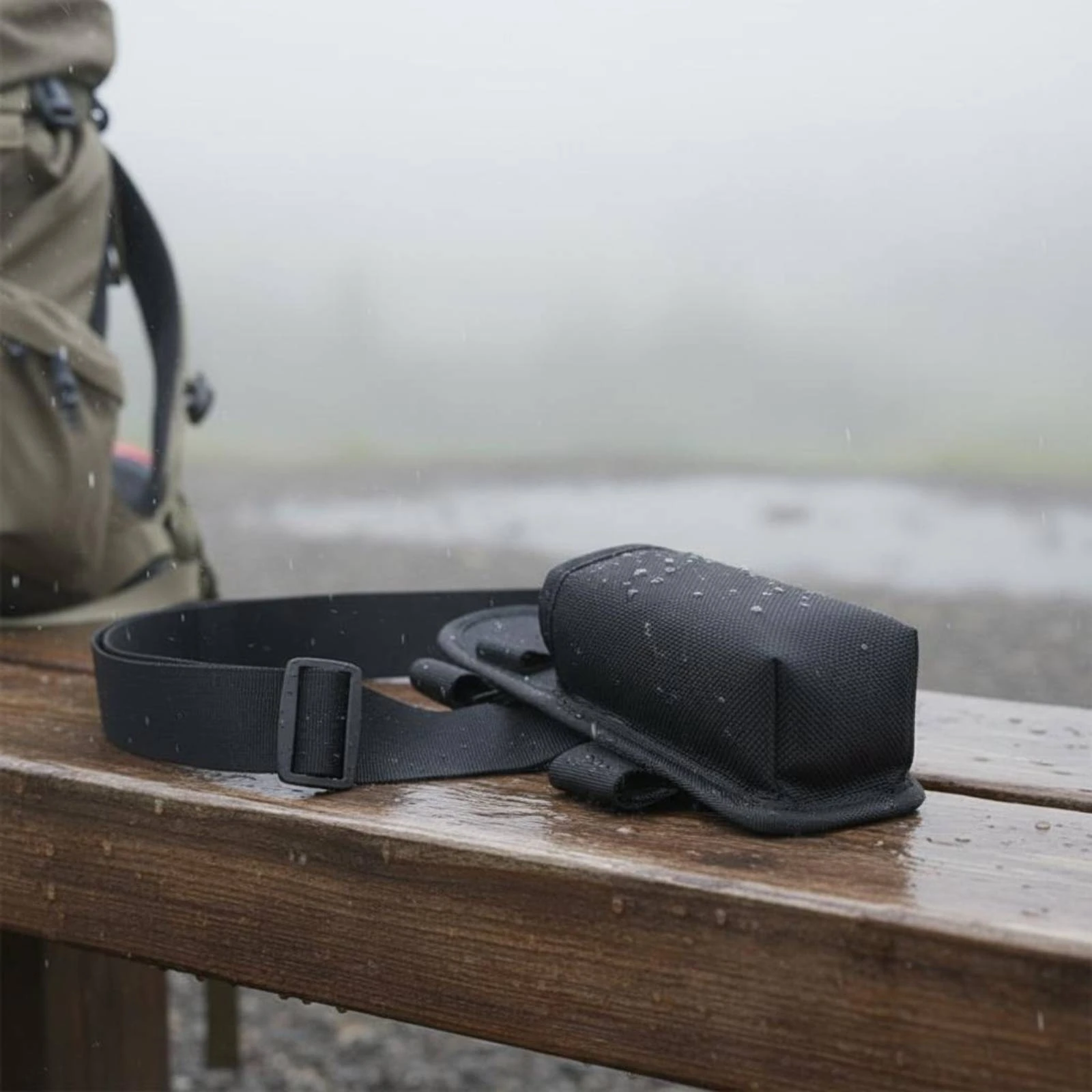 Hands Free Umbrella Holder Portable Backpack Umbrella Strap Elastic Cord Holder Secure Grip Travel Gear Heavy Duty for Outdoor