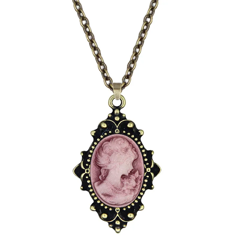 Vintage Lady Queen Cameo Necklace For Women Antique Bronze Plated Hand Engraved Flower Victoria Pendant Fashion Jewelry