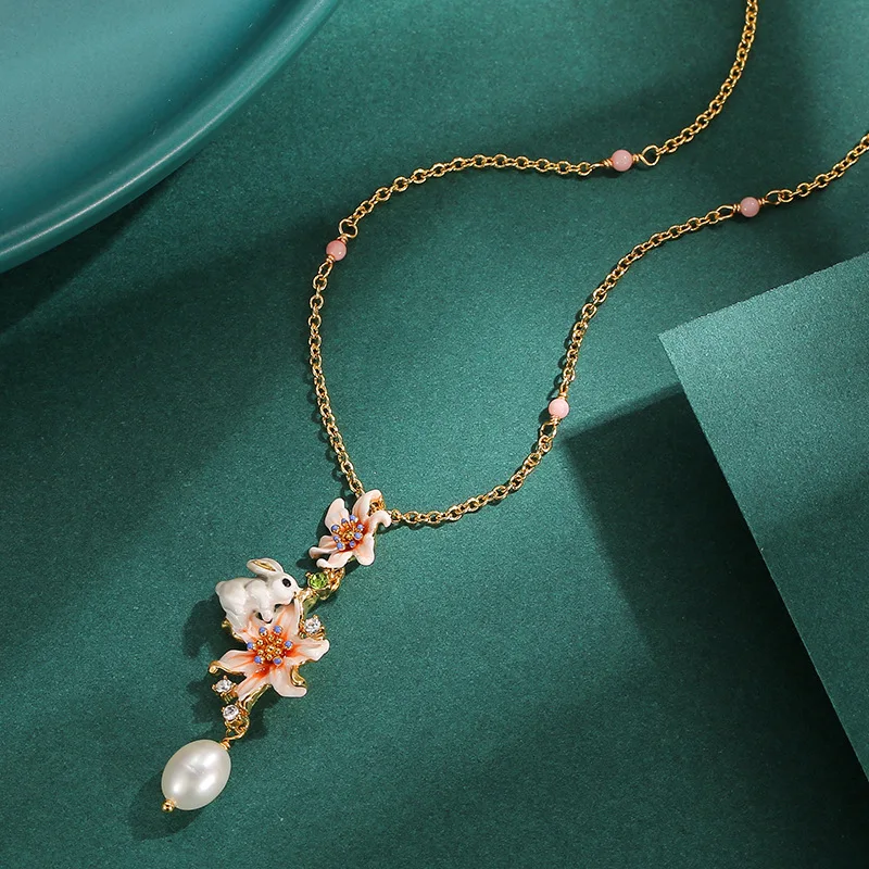 Foreign Trade Jewelry 2024 New Fashion Enamel Glaze Gray Rabbit Gradient Lily Flower Round Earrings For Female Pastoral Style