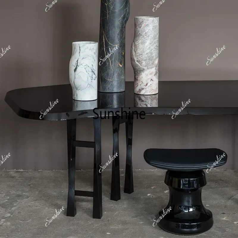 

Modern minimalist creative special-shaped pier FT