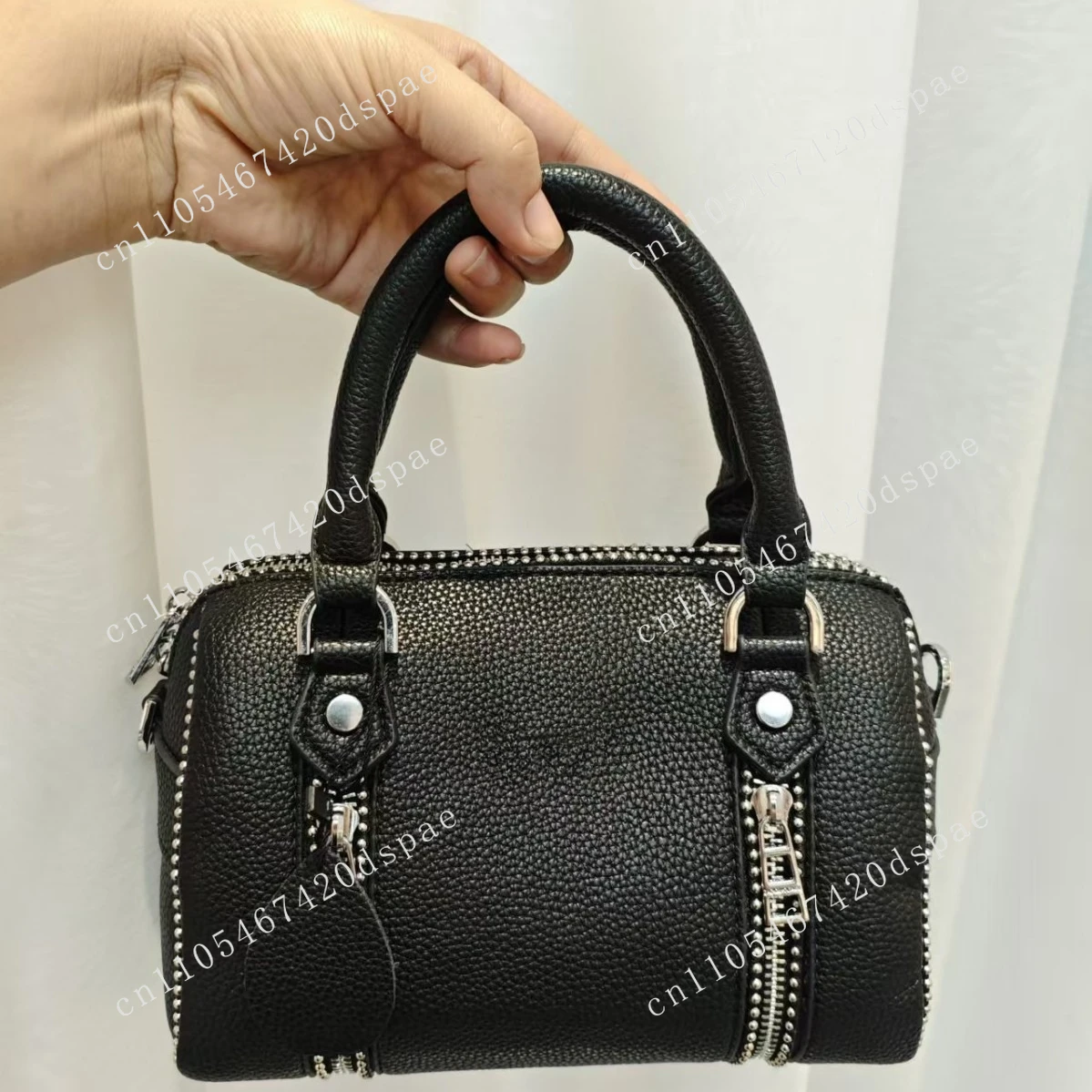 

2025 NewHandbags for Women 2025Women Shoulder Bag Luxury Design Fashion Ladies Crossbody Bag Black PU Vintage Chain Envelope Bag