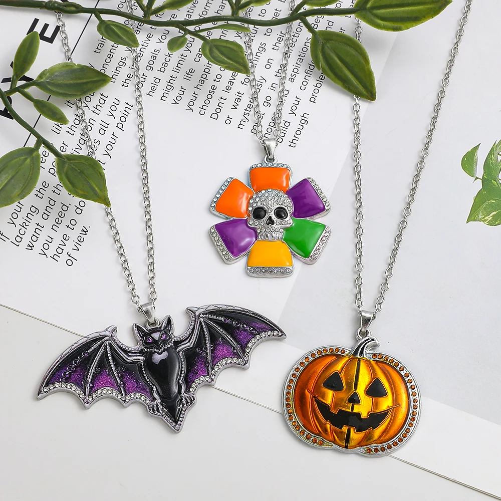 Bat Skull Neutral Fashion Necklace Halloween Pumpkin Head Pendant Long Chain Unisex Party Accessory Gift