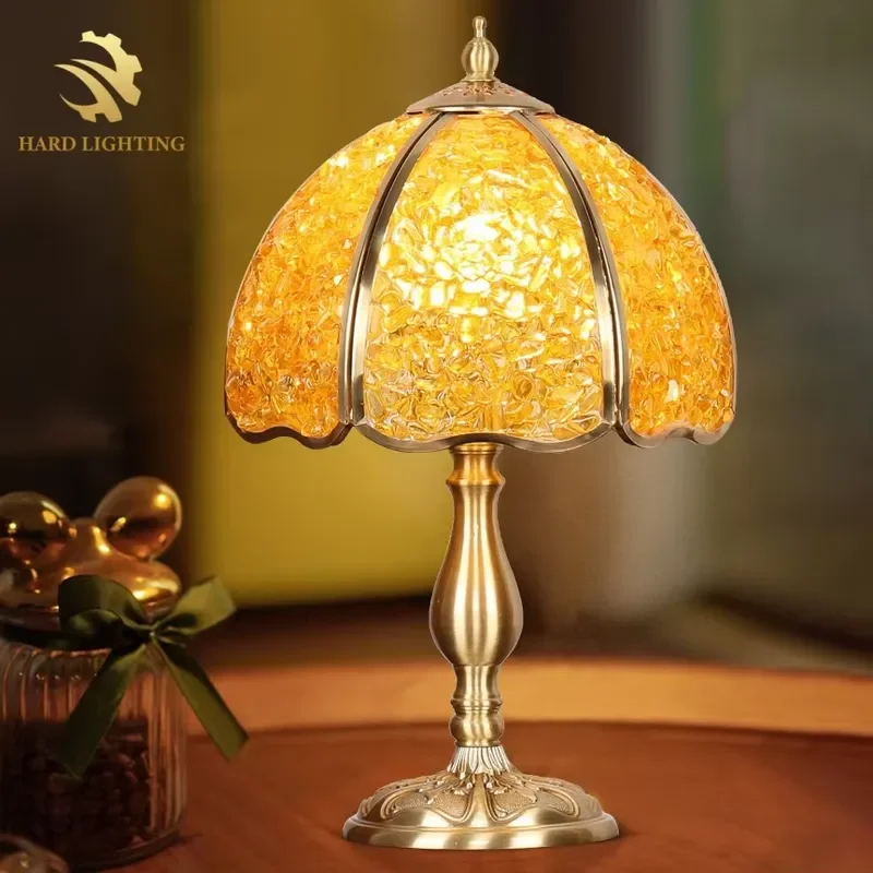 European Elegant Crystal Bedroom Bedside Table Lamp High Quality French Antique Master Bedroom Art Deco Table Lamp