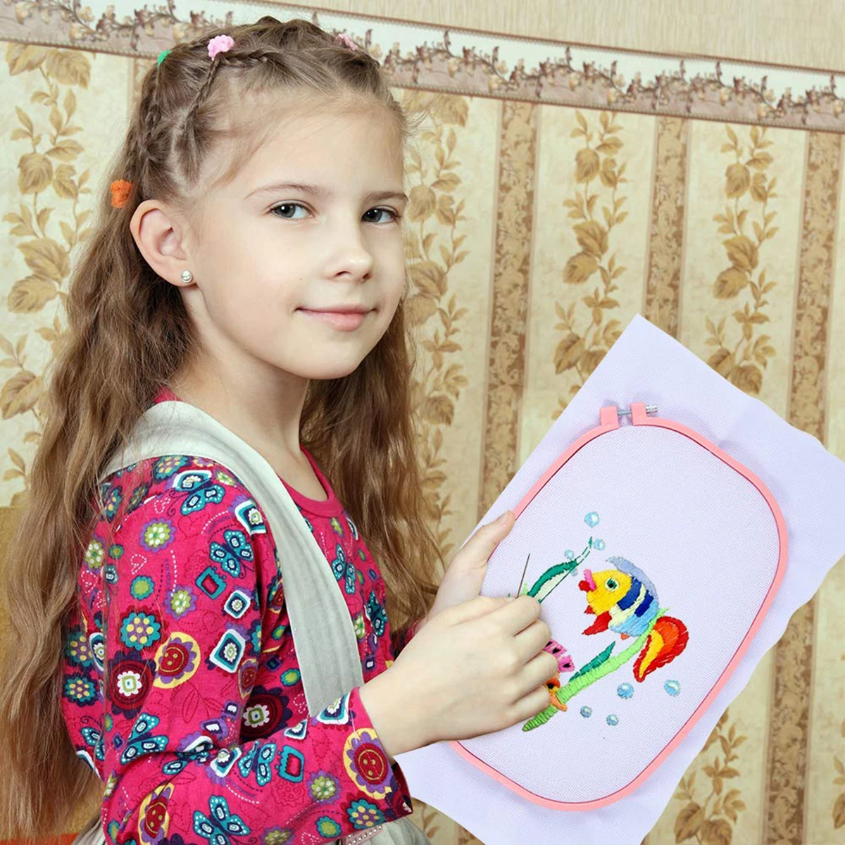 

5Pcs ABS Plastic Embroidery Hoops Square Cross Stitch Frames Non Slip Grip for Beginners Craft Enthusiasts Adjustable Sewing