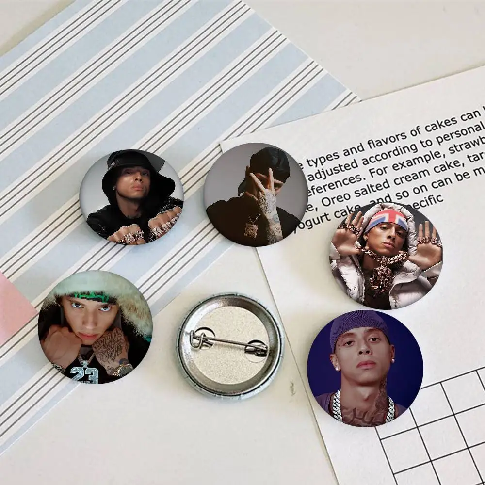Hip Hop Rapper Central Cee Round Badges Can Be Used To Decorate Clothes And Backpack Pins