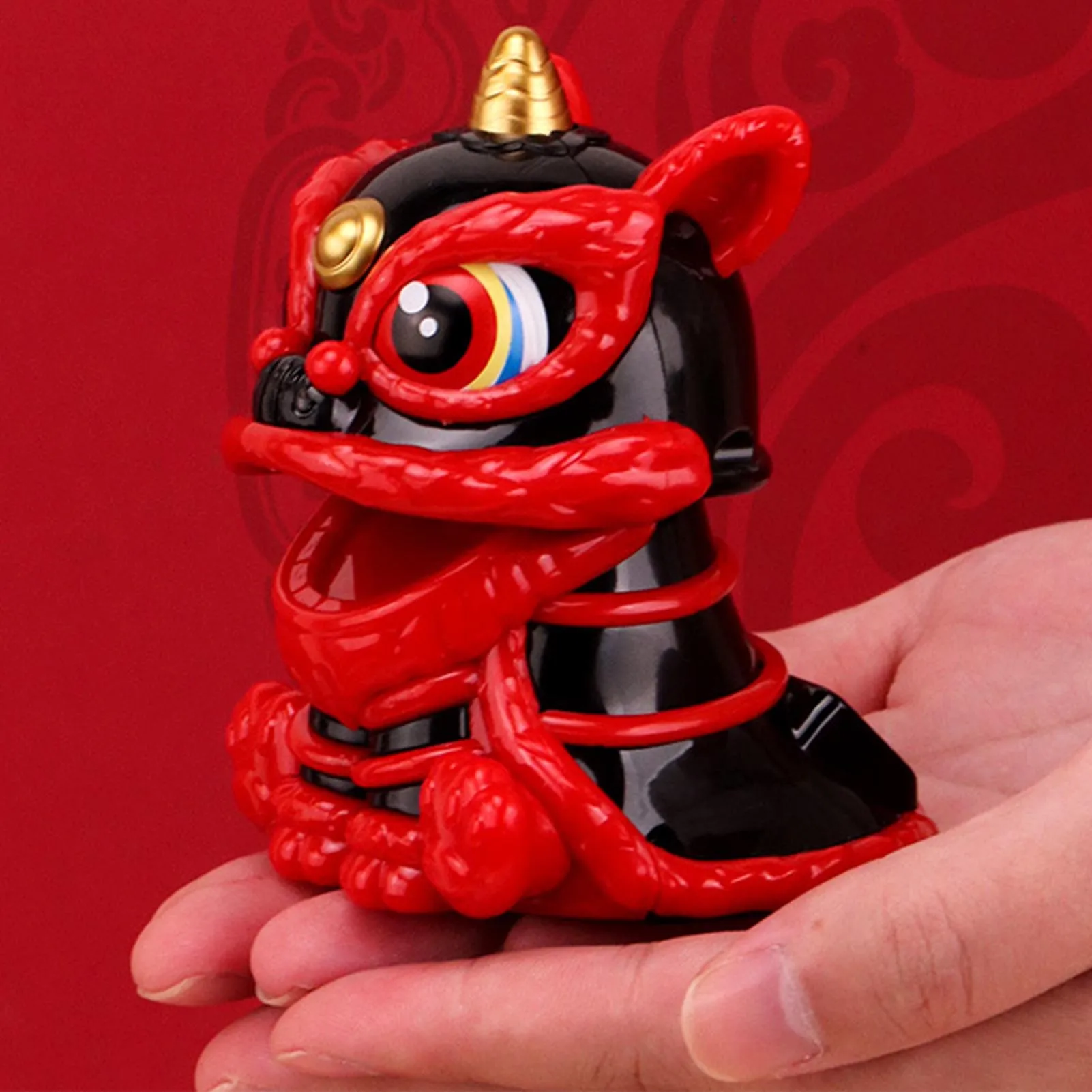 12cm Solar Lion Car Dashboard Ornaments Chinese Style Shake Head Lion Dance Model Wealth Auspicious New Year Holiday Gifts