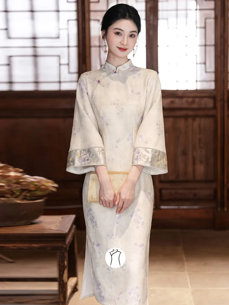 

Young Girl's Chinese Style Cold Tone Dress with Large Sleeves Vintage Long Qipao Mid-Length Skirt Floral Pattern