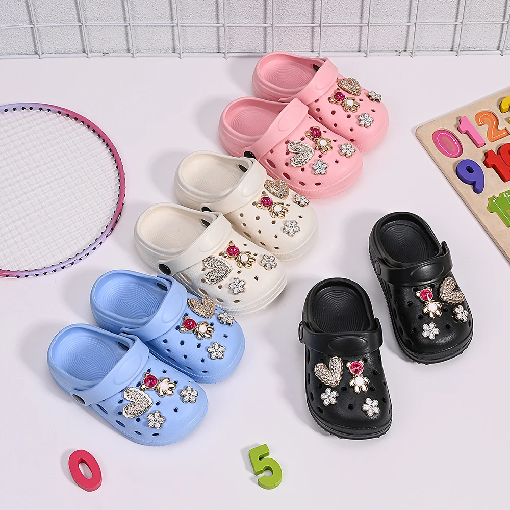 

New Children Slippers Cartoon Silver Bear Heart Flower Eva Shoes Fashionable Soft-Soled Non-Slip Sandals Beech Shoes