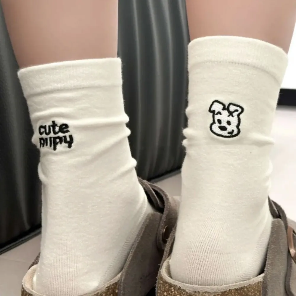 A Pair Asymmetric Design Ankle Socks Embroidered Letters Comfortable Mid Tube Socks Unique Embroidered Socks Outer Wear