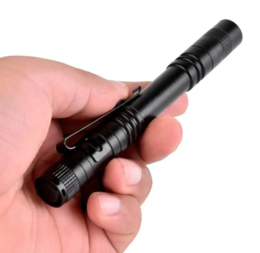 Mini linterna LED portátil con forma de bolígrafo, iluminación nocturna para caminar, antorcha de bolsillo impermeable, accesorios para acampar