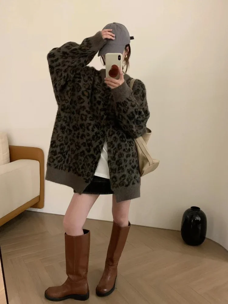 Autumn Winter New Fashion Mid-length Retro Leopard Print Knitted Cardigan Soft Waxy Loose Elegant Style Sweater Coat Women