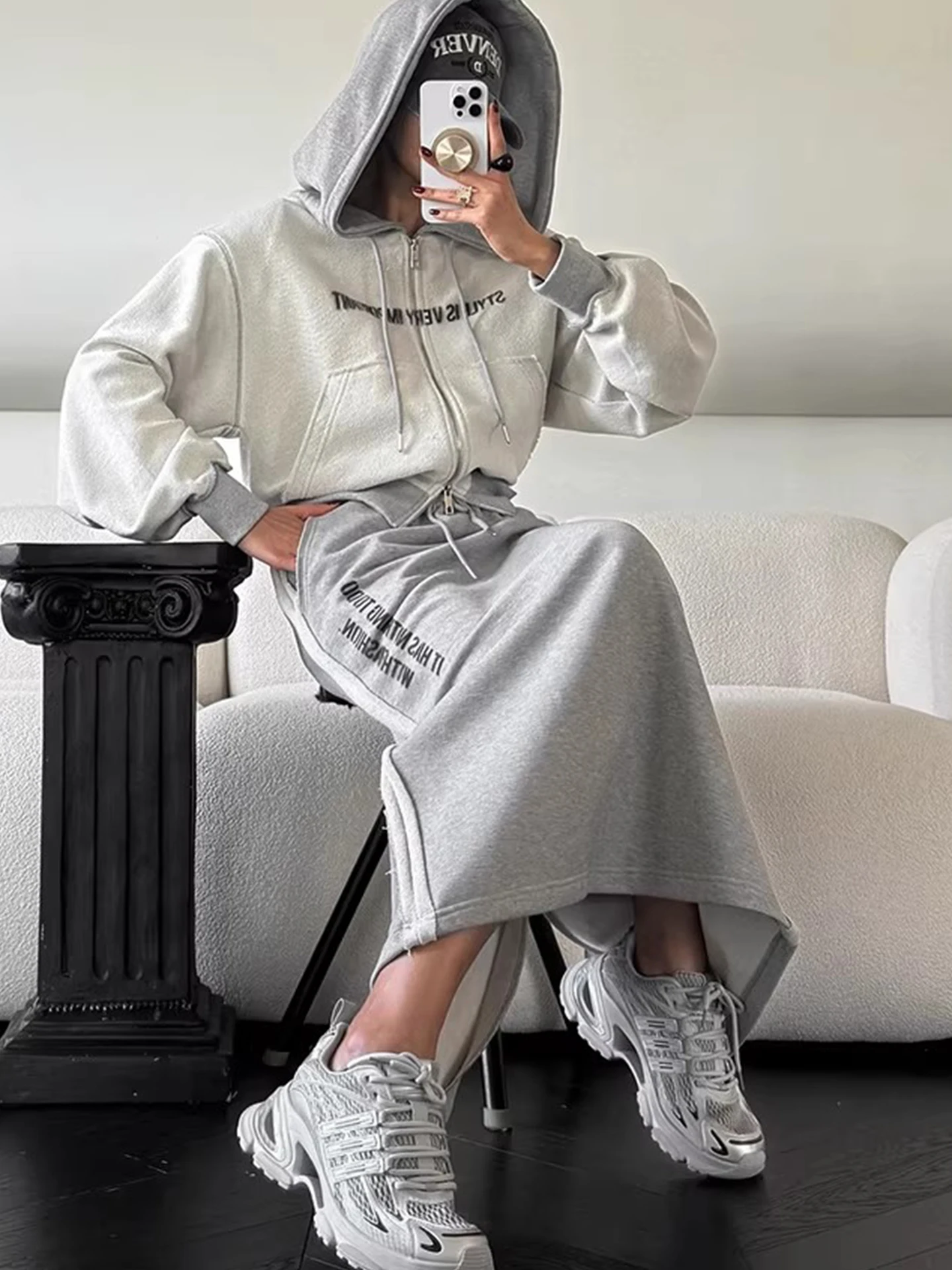 

Faionable Spring Collection Women's Hoodie And High Waist Skirt Set Letter Print Two-Piece Suit Polyester Fiber Commute Sle