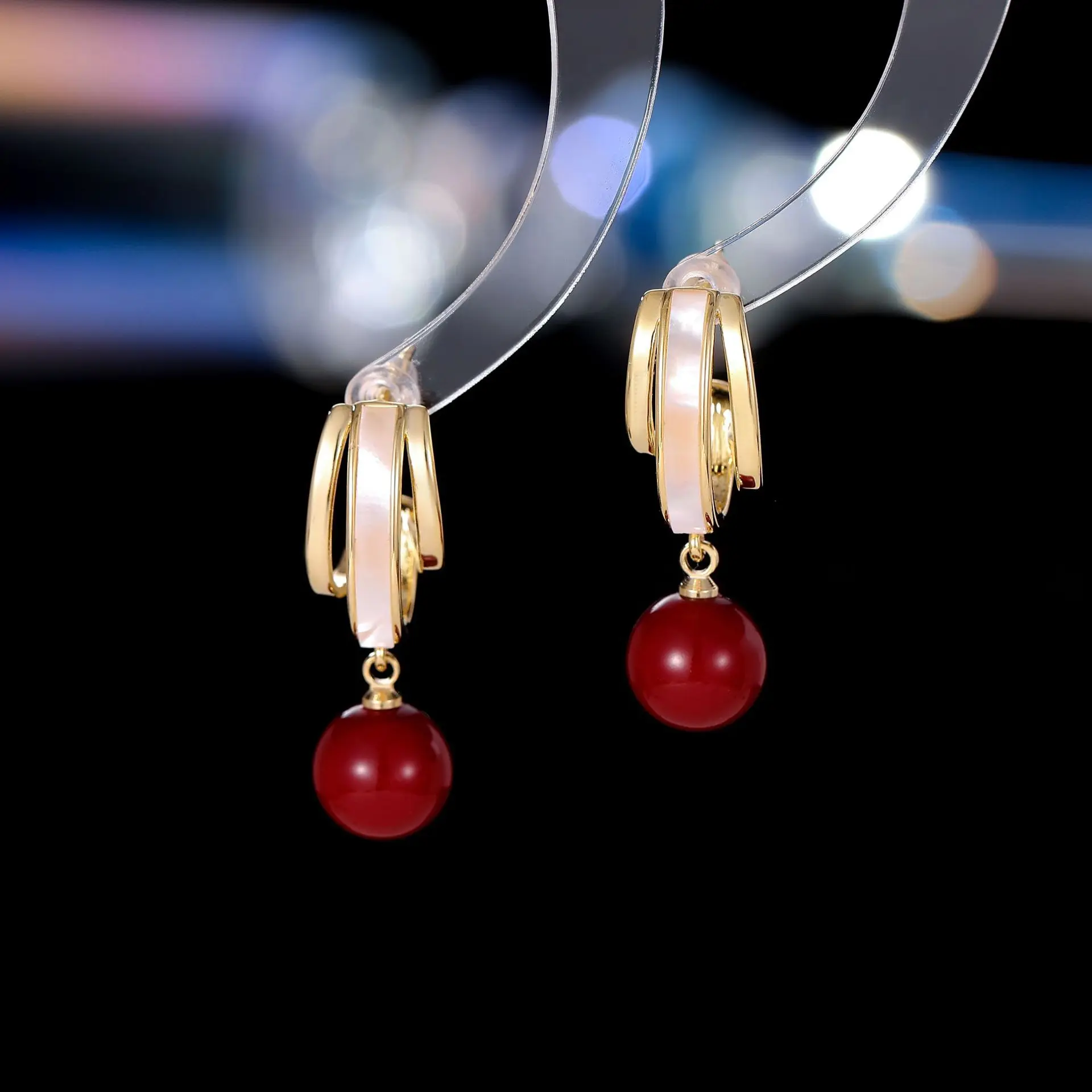 

s925 Silver Needle fashionable and elegant earrings with a unique and high-end touch, pearl set natural mother-of-pearl earrings