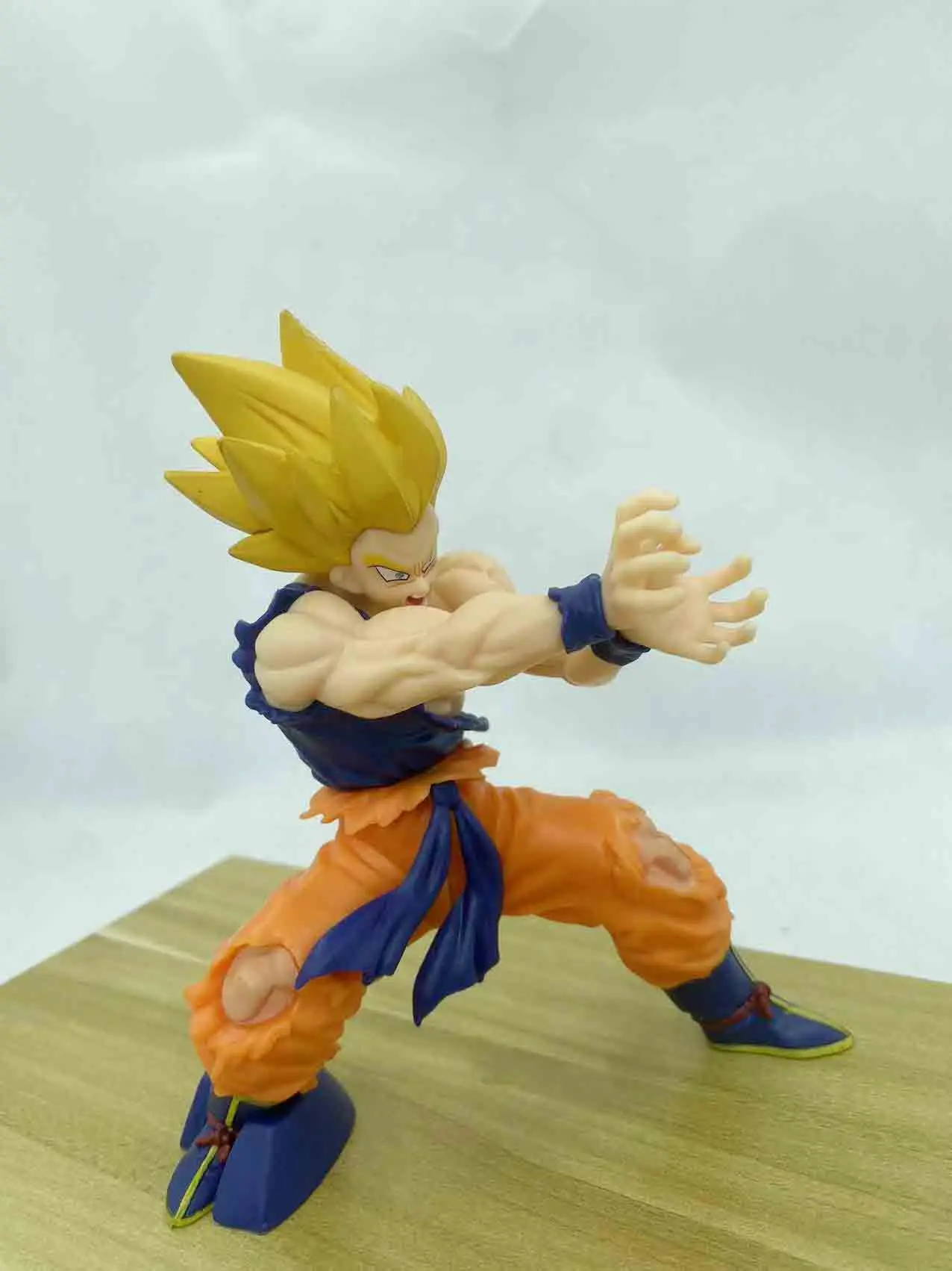 20th Anniversary Super Series Dragon Ball Turtle Sect Qigong Battle Damage Shock Wave Wukong Handmade Model Ornament Wholesale