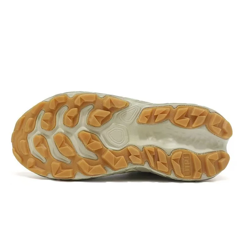 2025 New Men's and Women's Running Shoes Comfortable, Versatile Slip-Resistant Outdoor Sports Shoes Walking and Running Footwear