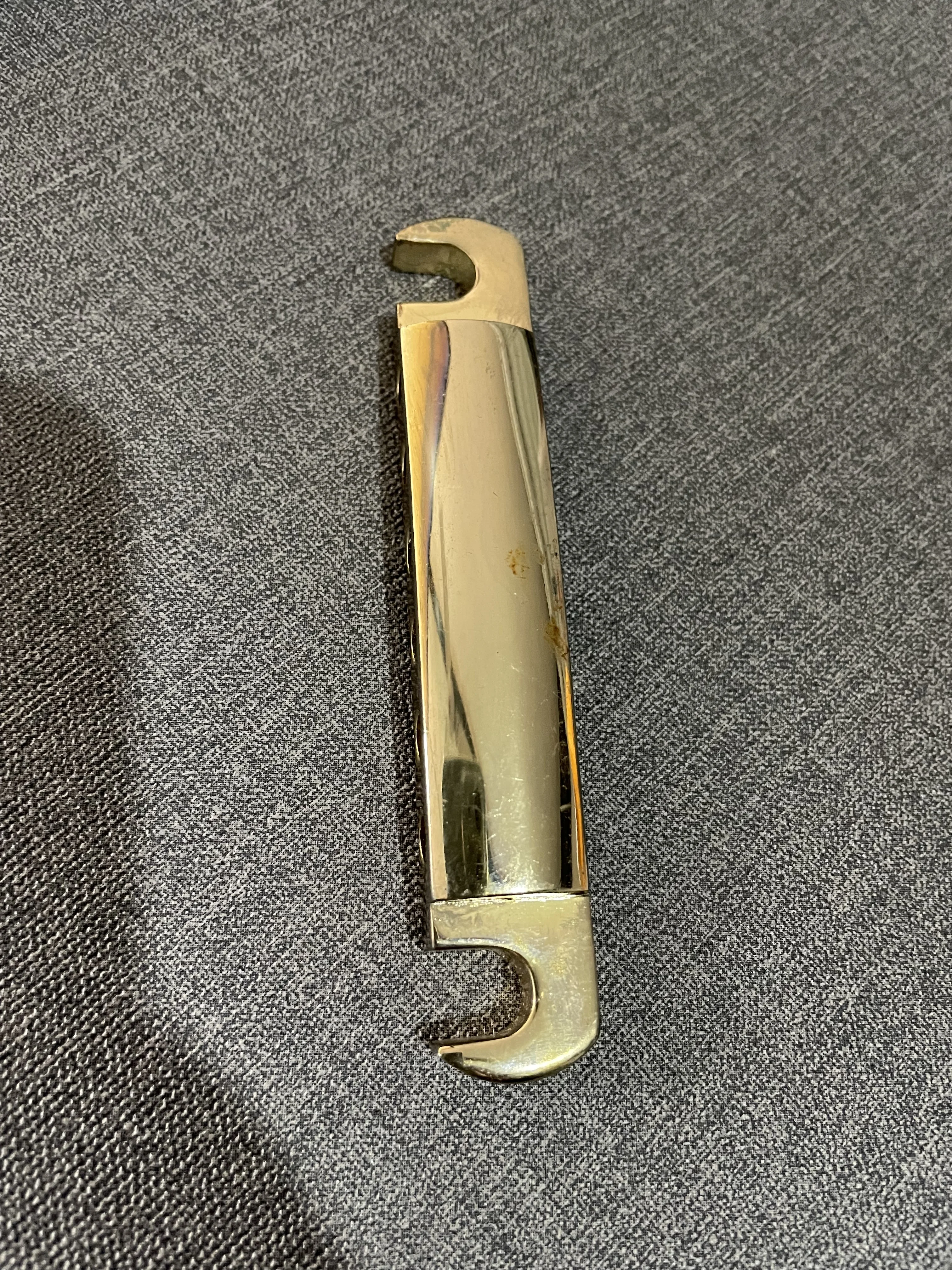 Stock Golden Mental Electric Tailpiece ST Guitar Replacement Part Tailpiece for Les Paul SG ES Guitar Chrome and Gold