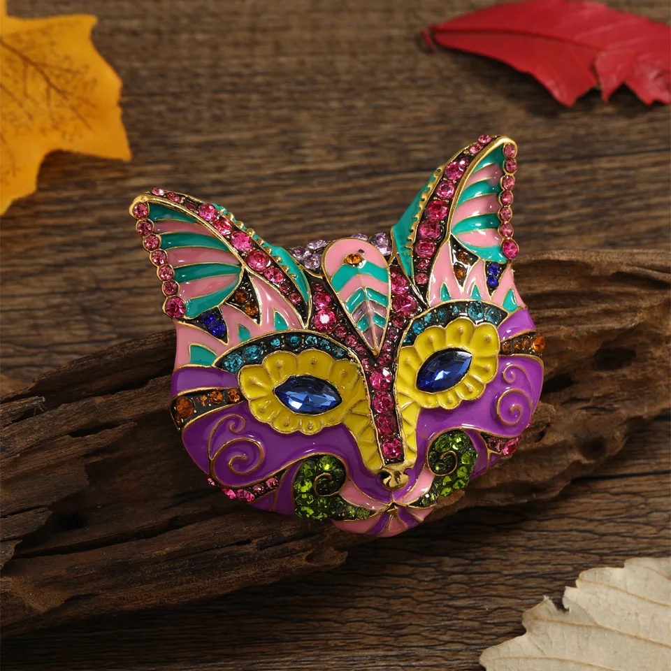 SKEDS Women Men Vintage Crystal Cat Mask Enamel Pins Brooches Unisex Classic Retro Palace Painting Suit Office Badges Corsage
