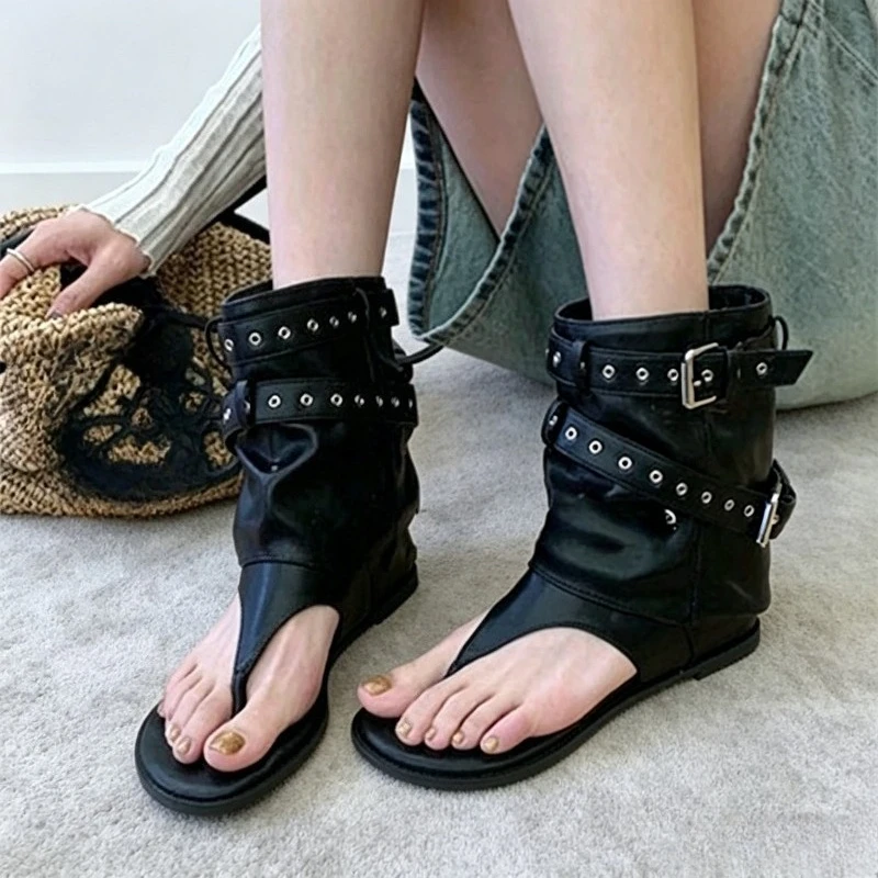 

Aneikeh Black Rivet Gladiator Sandals Women Thong Open Toe Flat Ankle Boots Summer Punk Style Buckle Strap Casual Shoes