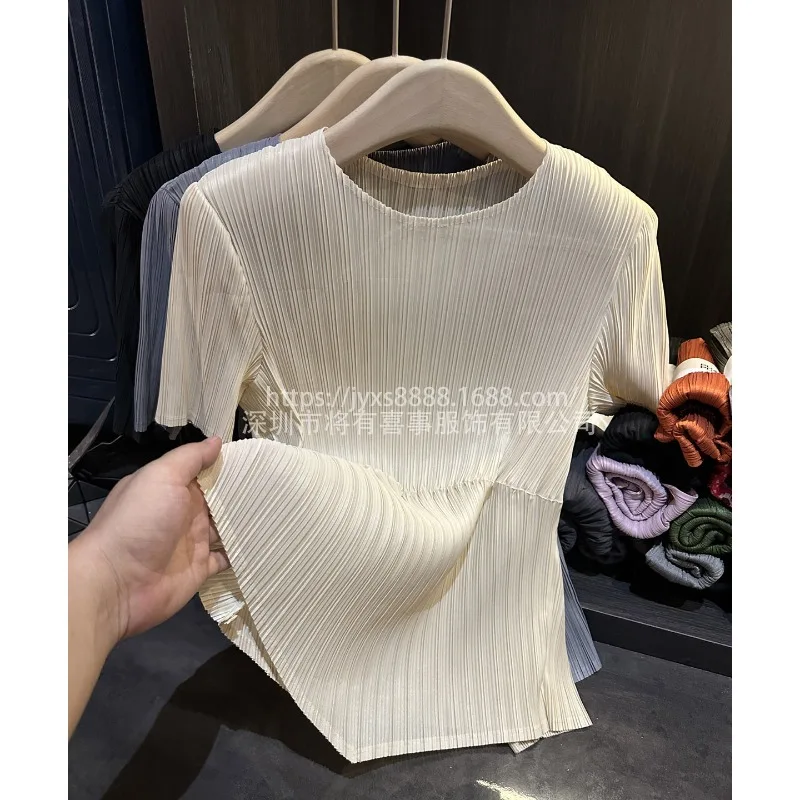 

Miyake Pleated T-shirt Irregular Splicing 2025 Solid Short-sleeved Casual Loose Wildcard Fall New Commuter T-shirt Tops Female