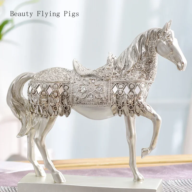 

1PCS resin zodiac horse wine cabinet decoration ornaments European home living room desktop crafts home decor