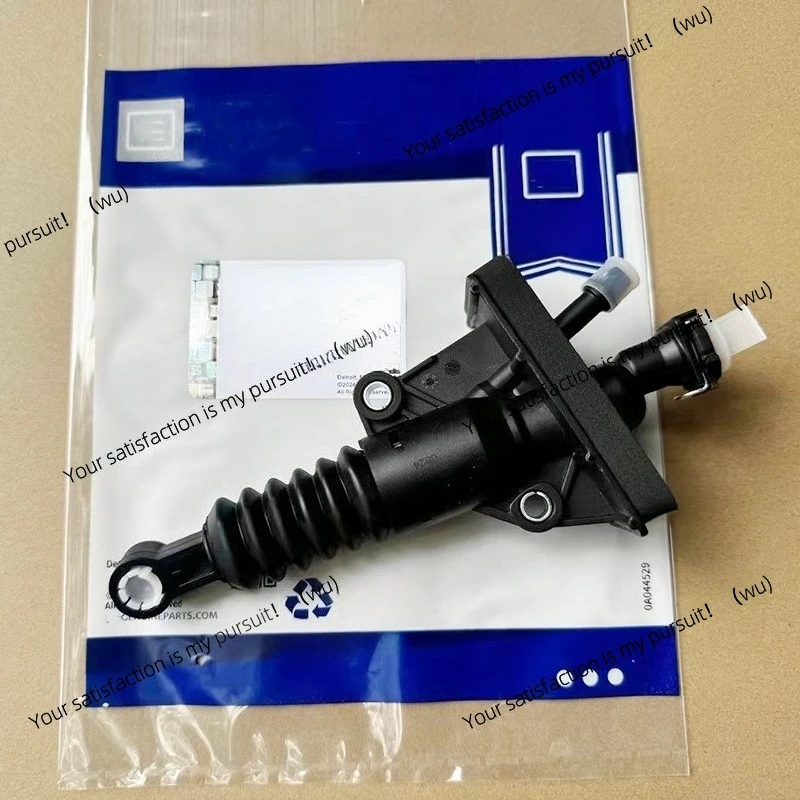 For Chevrolet ONIX TRACKER Automotive Parts Clutch Master Cylinder OEM 24110003 24585304 25204558