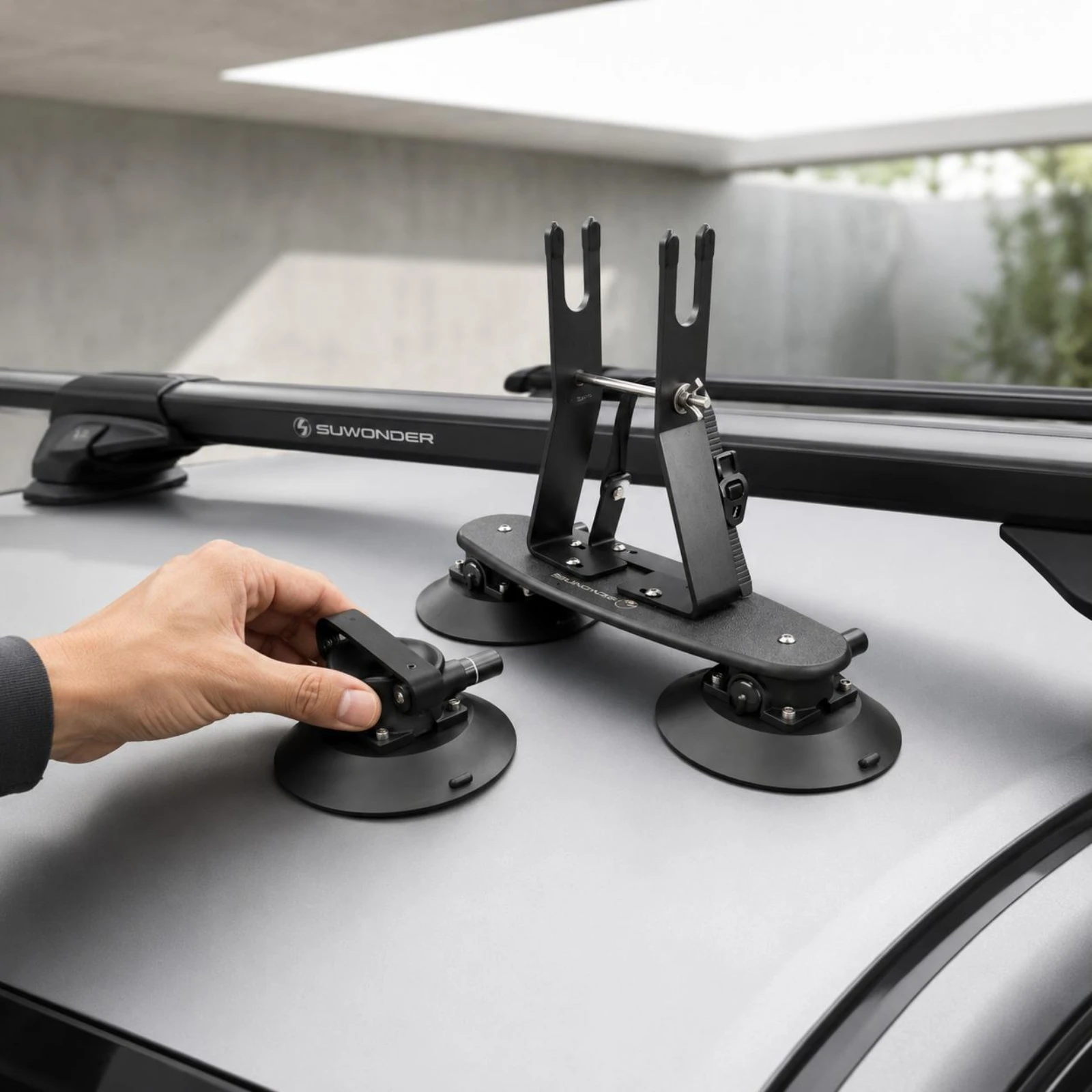 

Roof Suction Rack Metal Construction Scooter Carrier Vehicle Gear Vacuum Mount