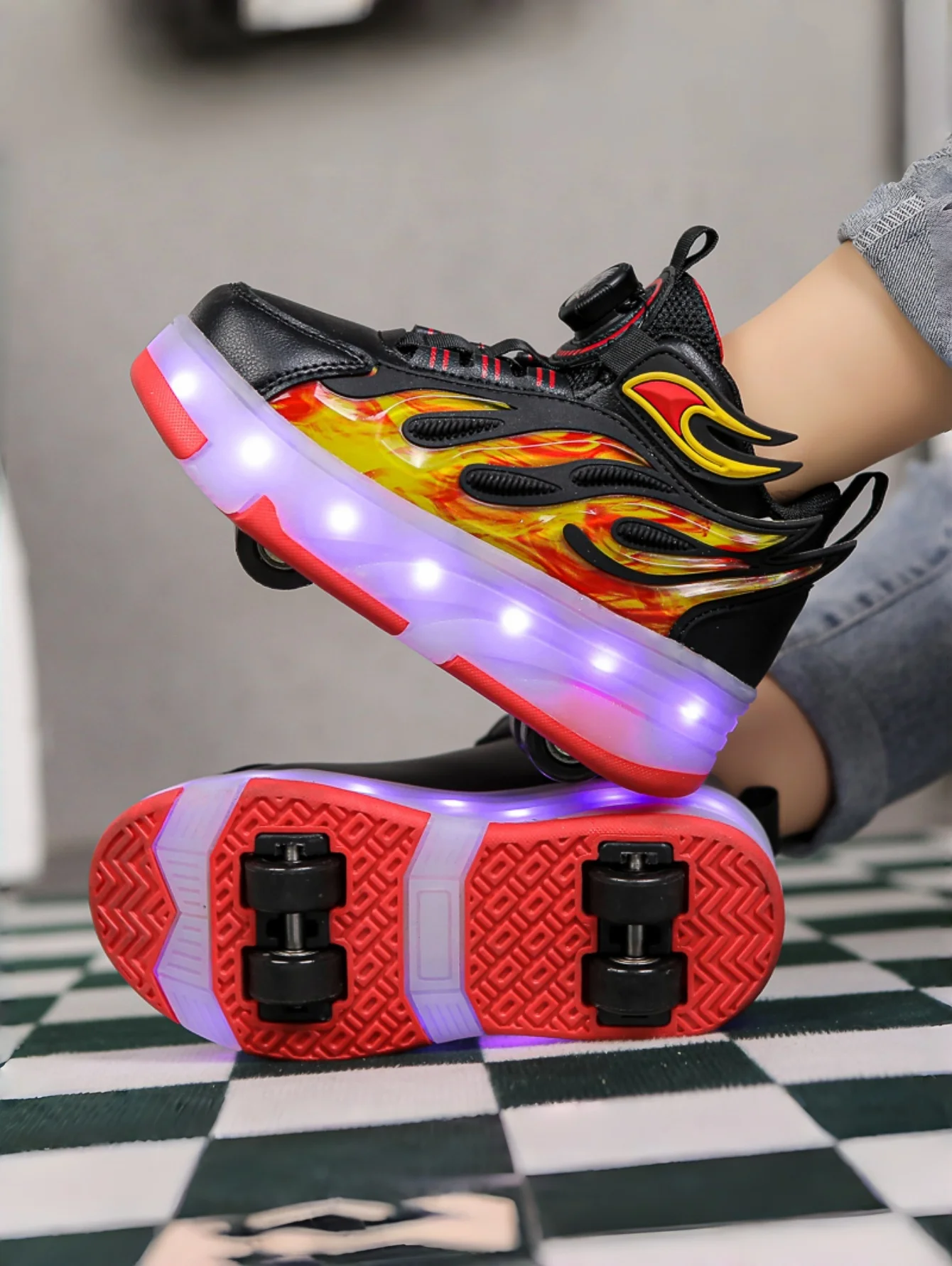 

Детские и подростковые роликовые коньки — модное обновленное издание с повышенной устойчивостью — съемная спортивная обувь двойного назначения