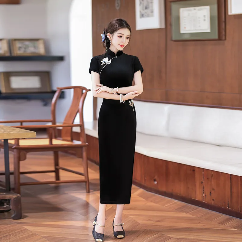 Spring Autumn Black Velvet Chinese Style New Chinese Suzhou Cheongsam Improved Young Style 2026 New Female Qipao Dress