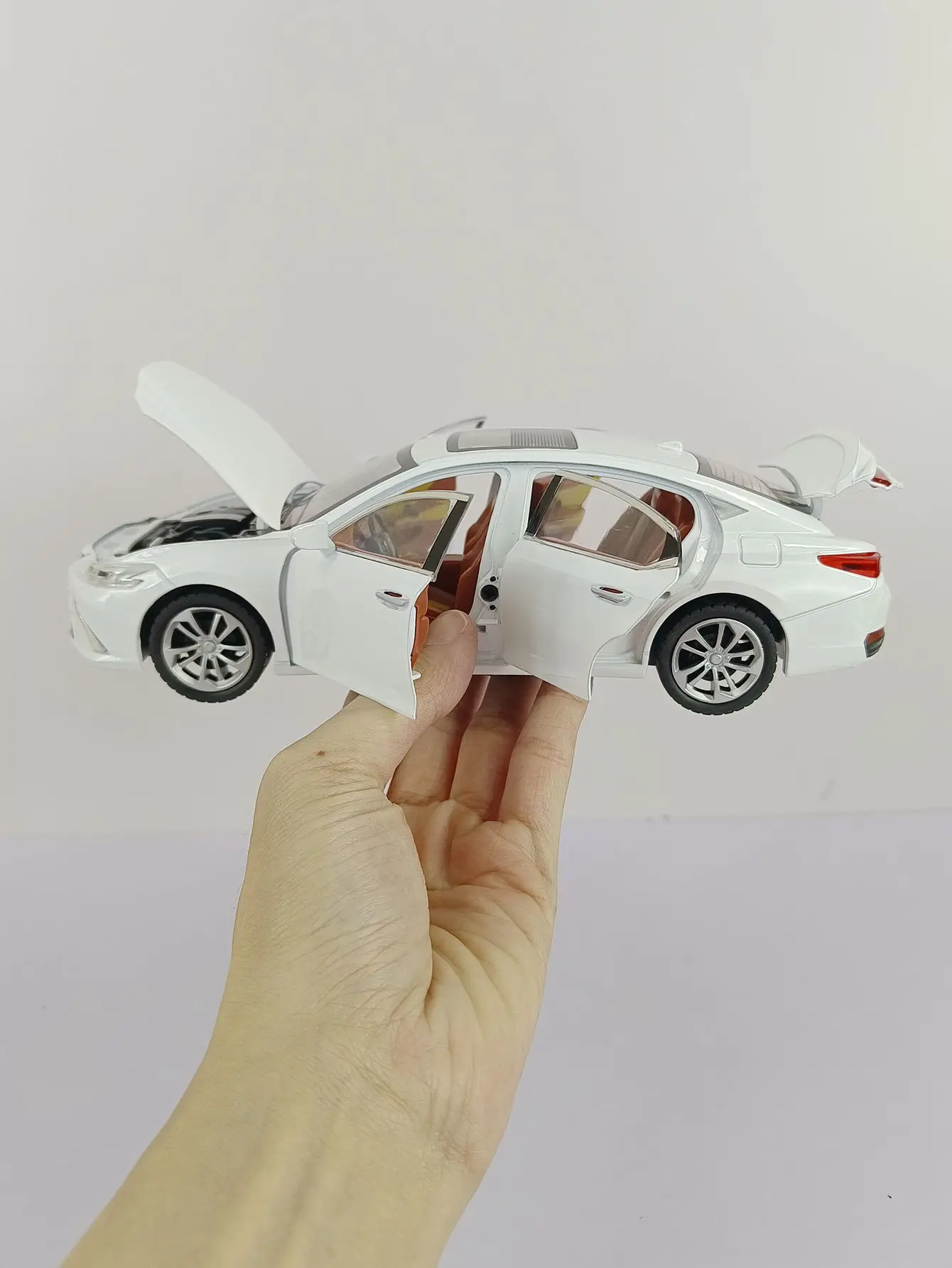 Modèle de voiture Lexus ES300 en alliage moulé sous pression et véhicules jouets, collection de modèles de voiture en métal, haute simulation, cadeau pour enfants, 1:24