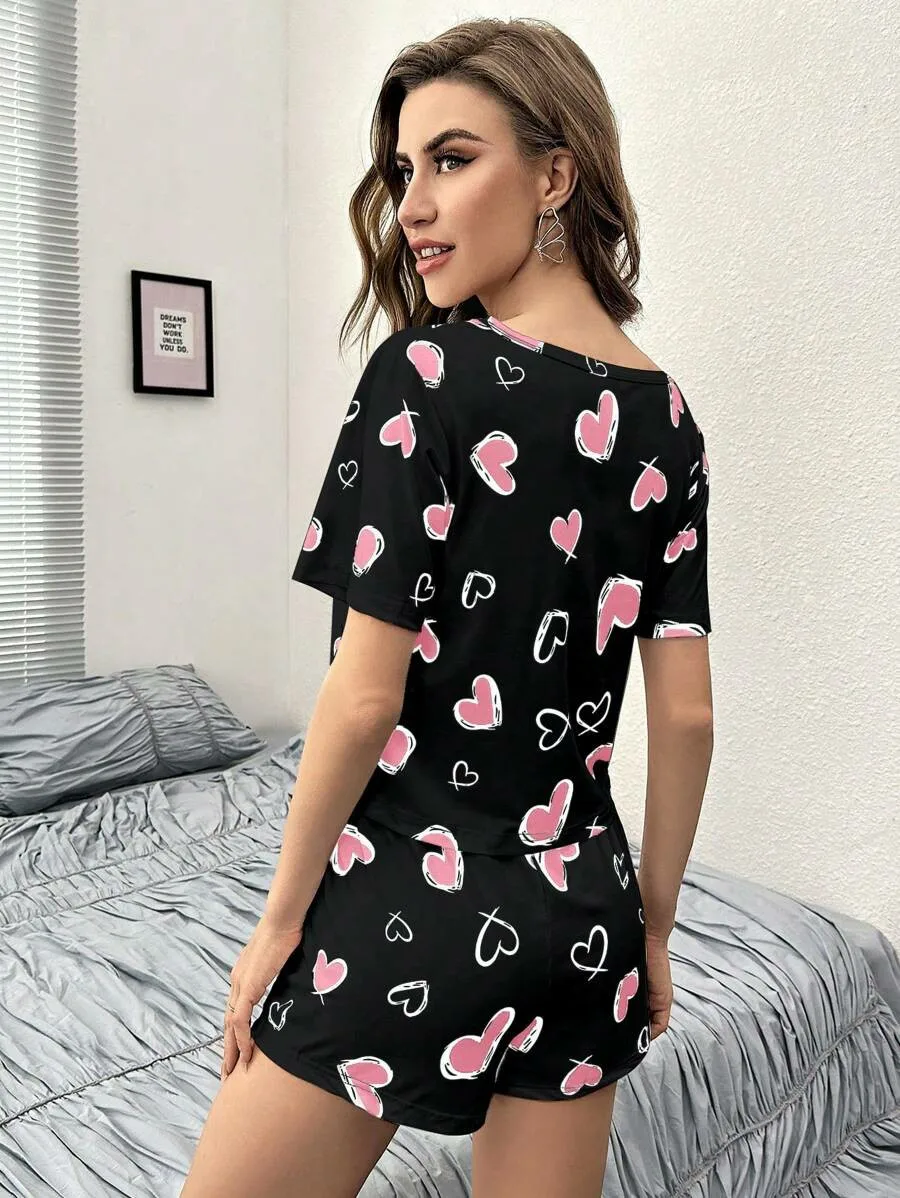 Women\'s new style pajamas short sleeve top heart pattern shorts Casual elegant two-piece home wear